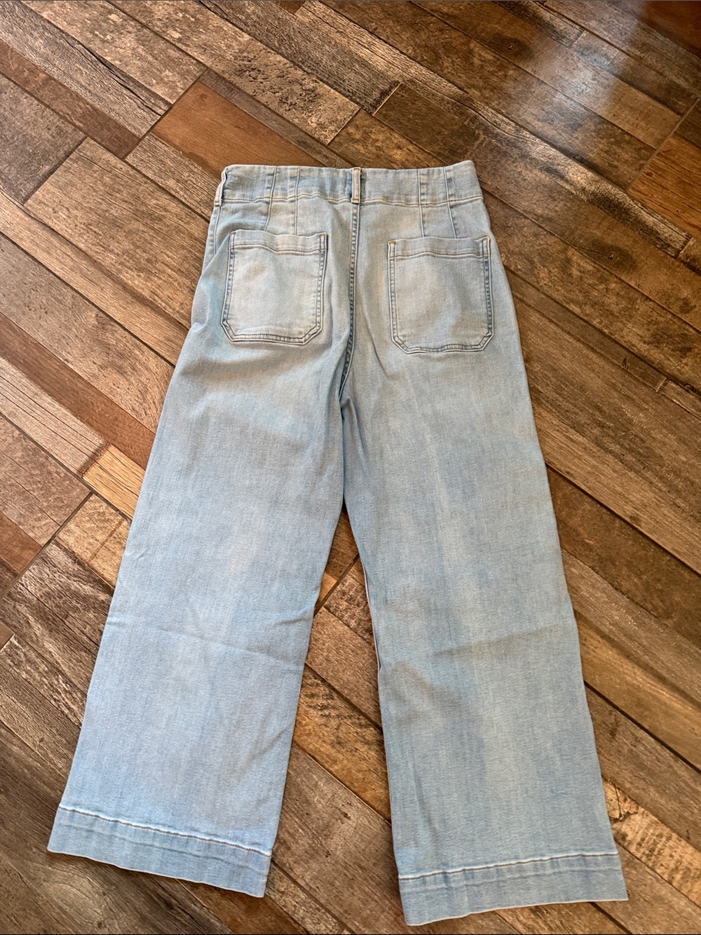 EUC Maeve Colette High-Rise Wide-
Leg Cropped Jeans color Korat Wash - Picture 9 of 10